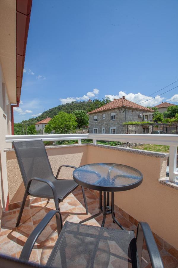 Apartmani Grubac เทรบินเย ภายนอก รูปภาพ